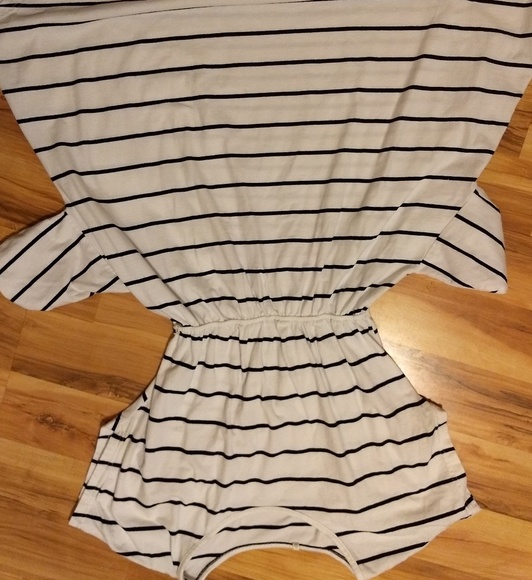 Striped dress - Picture 2 of 2